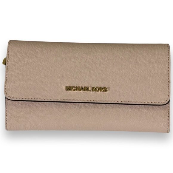 Michael Kors Handbags - Michael Kors Women's Blush Pink Colored Wallet